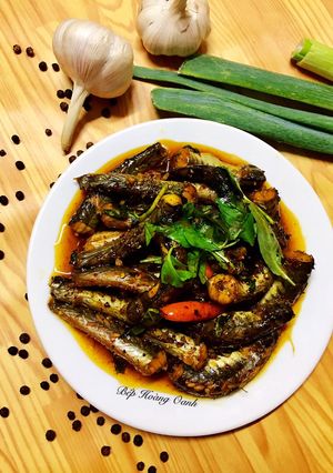 Hình của món Cá Kèo Kho Rau Răm.