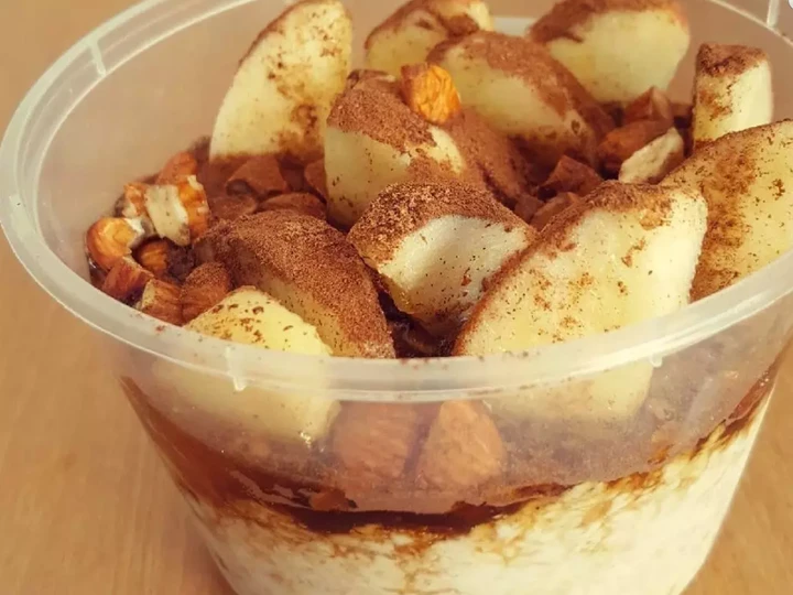 Langkah Gampang Membuat Resep  Honey &amp;amp; Apple Cinnamon Overnight Oatmeal yang Enak Banget, Enak