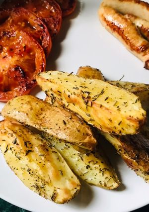 A picture of Mixed-herb Potato Wedges.