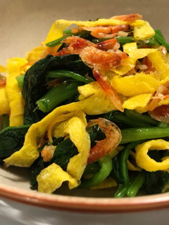 樱花虾·鸡蛋皮·凉拌菠菜(夏季厨房轻松料理) 的食譜成品照片