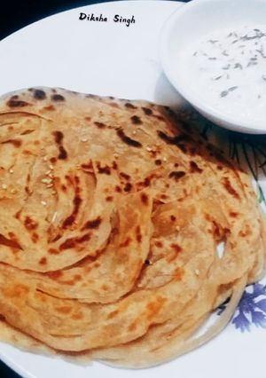 A picture of Laccha paratha.