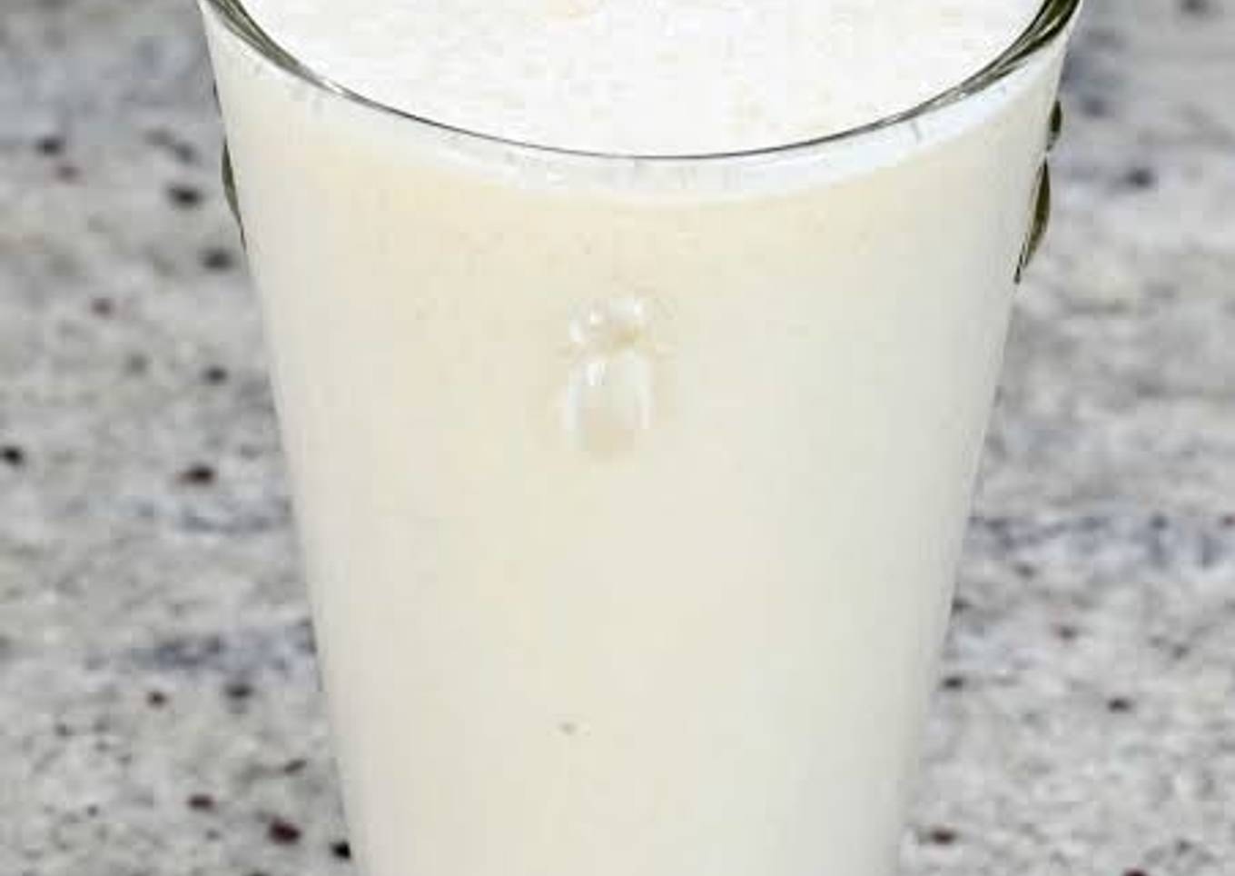 Banana milk shake