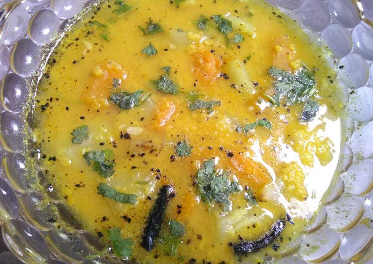 Raw moong daal with bottle gourd and pumpkin