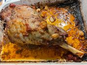 Une photo de gigot d'agneau