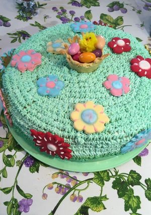 Foto di Torta prato fiorito
