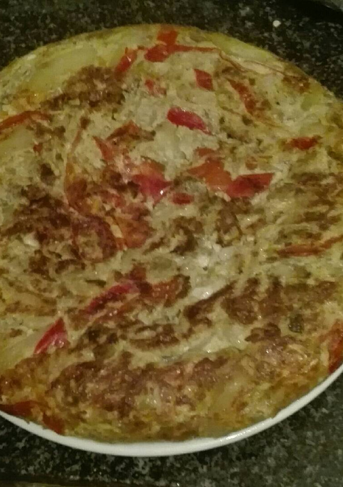 Una foto de Tortilla de verduras de la huerta al plato