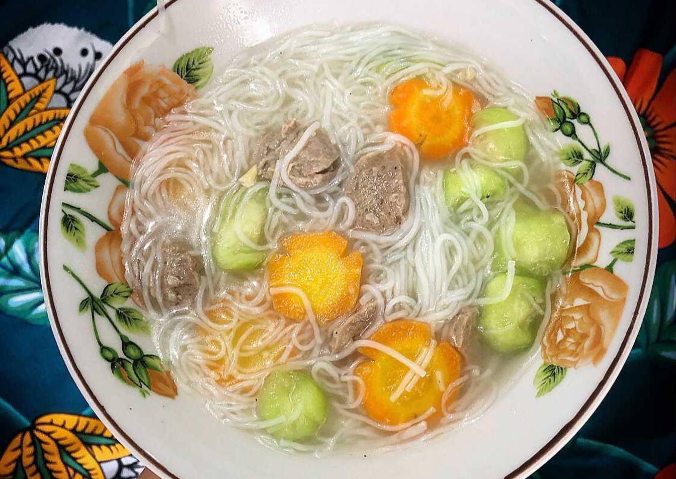 Misua bola bola sapi + veggies