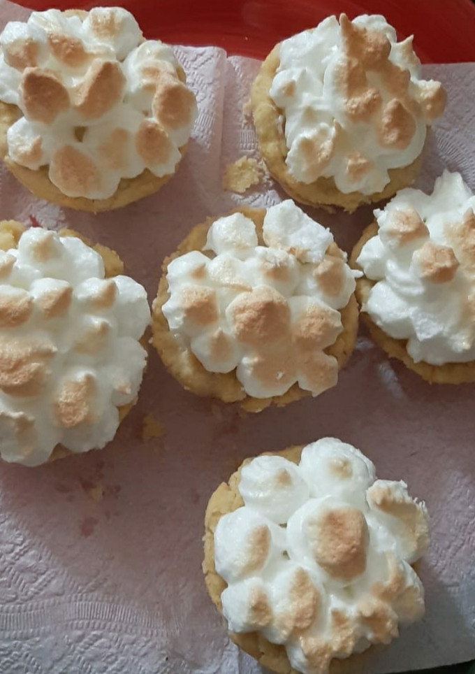 Una foto de Minis pie de limón
