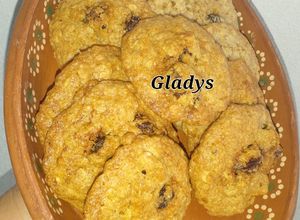 Una foto de Galletas de avena y pasas🍇