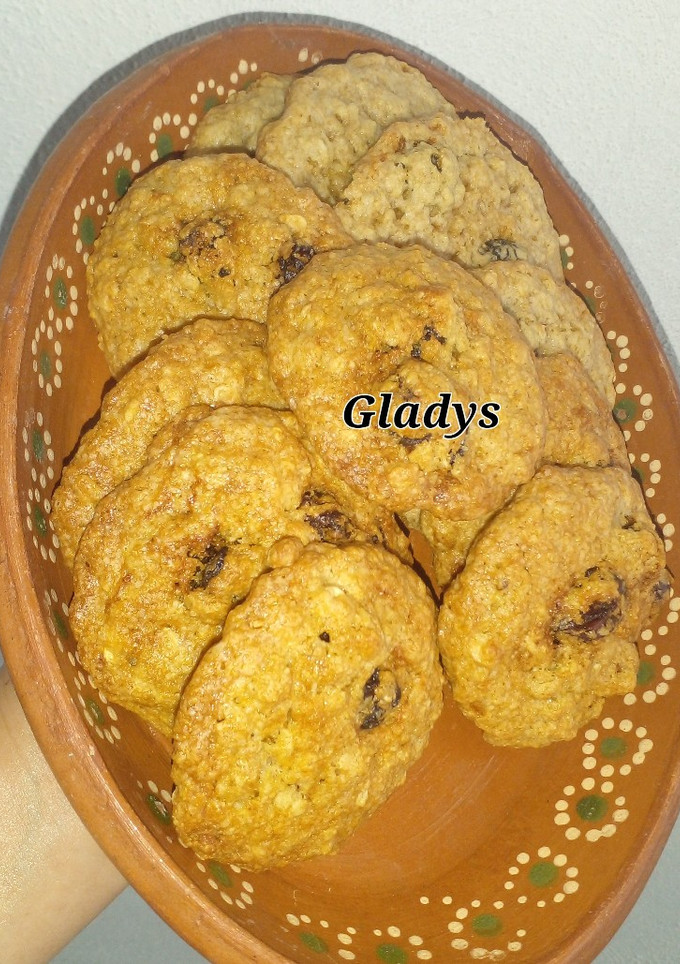 Una foto de Galletas de avena y pasas🍇