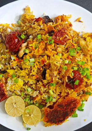 عکسی از دستور بادمجان پلوی قزوینی