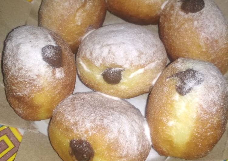 Langkah Mudah untuk Menyiapkan Bombolini isi coklat yang Menggugah Selera