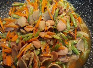 Foto resep Tumis buncis wortel bakso sosis dengan saus tiram