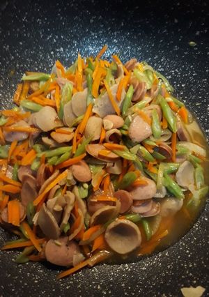 Foto resep Tumis buncis wortel bakso sosis dengan saus tiram