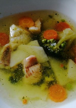 Zöldséges hal leves recept fotója
