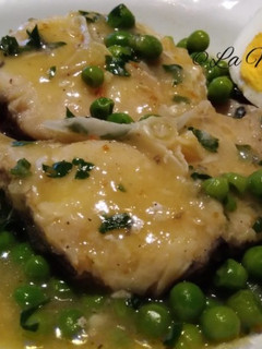 Una foto de Merluza en salsa verde