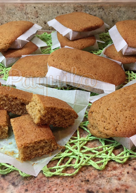 Una foto de Sobaos Pasiegos con Panela