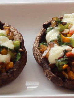 Foto de Cogumelos portobello com burrata