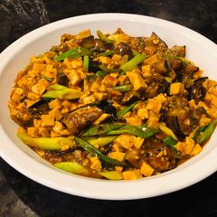 A picture of Spicy Eggplant Mapo Tofu (un-stir fried Eggplant and Tofu).