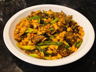 Spicy Eggplant Mapo Tofu (un-stir fried Eggplant and Tofu)
