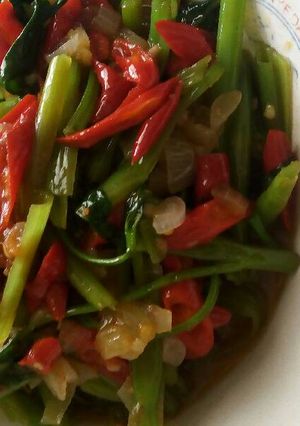Foto resep Tumis kangkung pedas