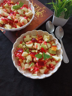 फ्रूट सलाद (Fruit salad recipe in hindi) रेसिपी मुख्य फोटो