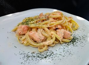Foto principal de Tallarines con salmón