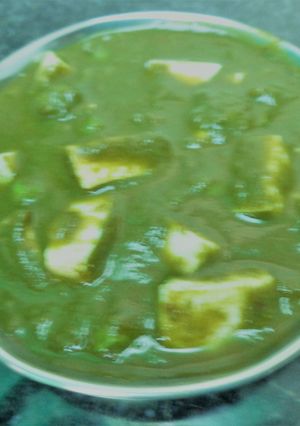 A picture of Palak Paneer.