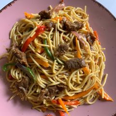 A picture of Beef stirfry pasta | spaghetti.