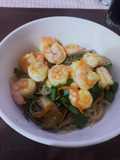 Fideos Vermicelli salteados con Camarón y Verduras