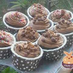 A picture of Brownies in a cup #terimakasihguru.