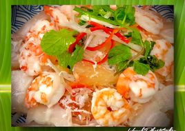 Gỏi Bưởi Hồng Cơm Dừa Tôm Thịt