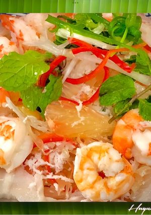 Hình của món Gỏi Bưởi Hồng Cơm Dừa Tôm Thịt.