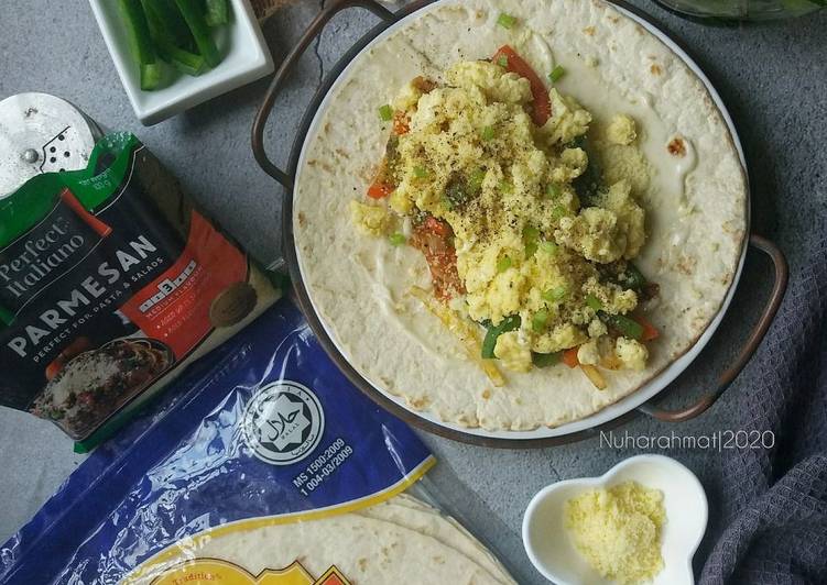 Recipe of Award-winning Scramble Egg Wrap