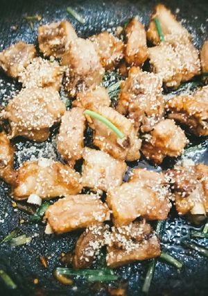 Hình của món Sườn ram đậm đà.
