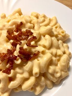 Mac and Cheese magyarosan (sült szalonnás sajtos tészta) 🥓 recept fotója