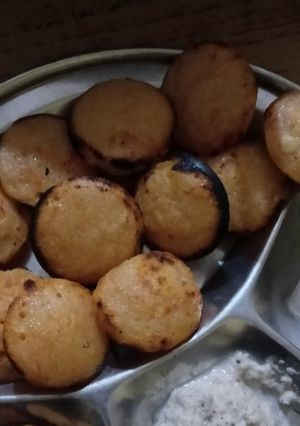 सूजी अप्पम (suji appam recipe in Hindi) रेसिपी मुख्य फोटो