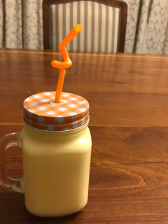 Una foto de Lassi de mango (con kéfir)