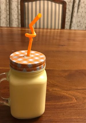 Una foto de Lassi de mango (con kéfir)