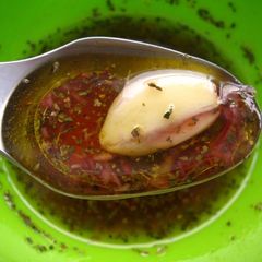 A picture of Italian Vinaigrette.