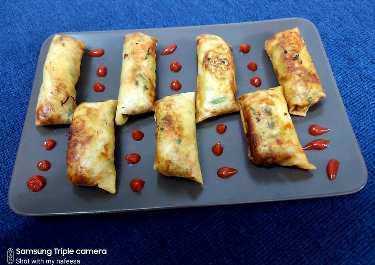 Steps to Prepare Chicken spring rolls in 13 Minutes for Mom