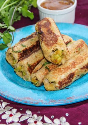 A picture of Indian Style Savory Potato Masala French Toast Rollups.