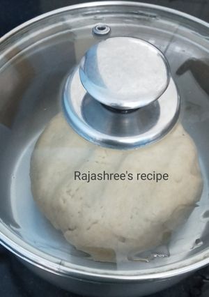 मऊसुत चपाती किंवा पोळी साठी पीठ (Soft Chapati Sathi Pith Recipe In Marathi) रेसिपी चे मुख्य फोटो 