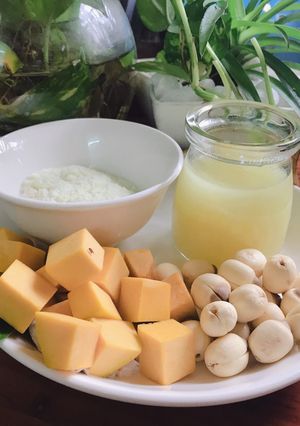 Hình của món Ăn dặm - sữa hạt sen bí đỏ.