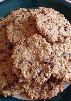 Una foto de Galletas de avena y chocolate