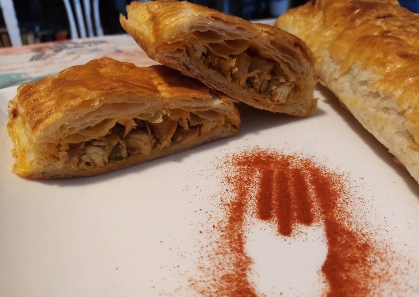 Empanada de pollo 馃悢