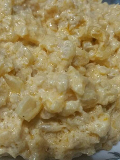 Una foto de Arroz integral con atún y queso philadelpia