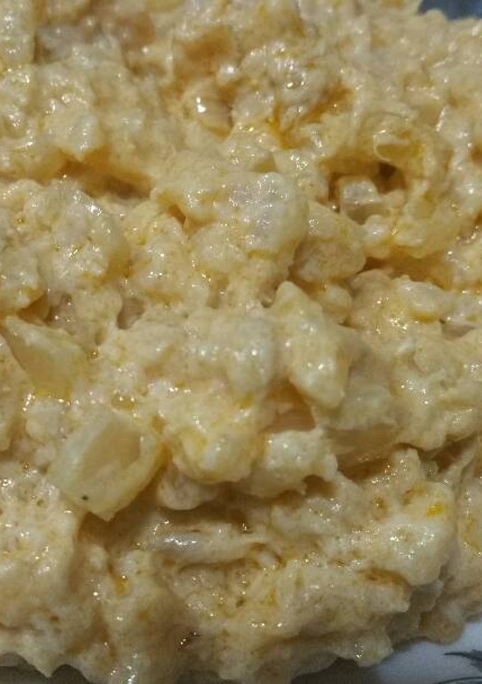 Una foto de Arroz integral con atún y queso philadelpia