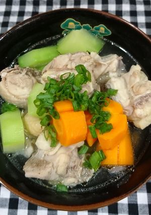 Hình của món Canh gà hầm susu, cà rốt.