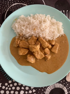 Una foto de Pollo con curry